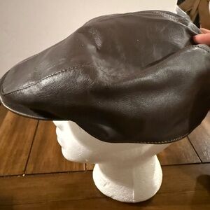 Gamuzzi Brown Leather Beret Size G